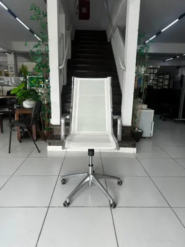 Cadeira Presidente Tela - Clean