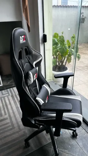 Cadeira Gamer DT3 Sports - Preta e Cinza