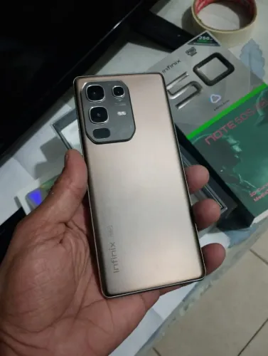 Vendo ou Troco Esse Lindo Infinix Note 50S 5G+