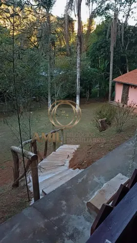 Chácara 3 Quartos, 2 Suítes, 5000 m²A/T, Piscina, Área Gourmet, Pau de Saia.