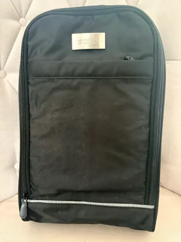 Porta Chuteiras Esportivo com Divisórias Internas - Preto