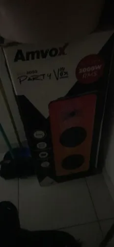 Vendo ou troco por caixa da JBL Boombox três