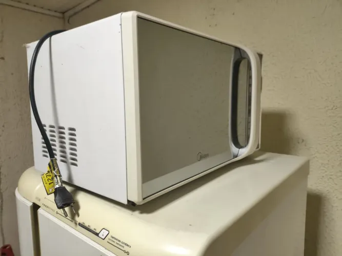 Micro-ondas Midea 31 litro