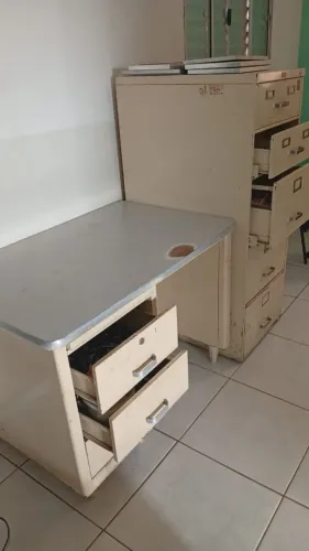 Vende se mesa 230 interessados mandar msg *