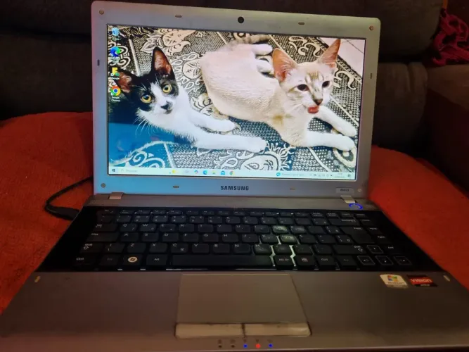 Notebook Samsung  bom estado