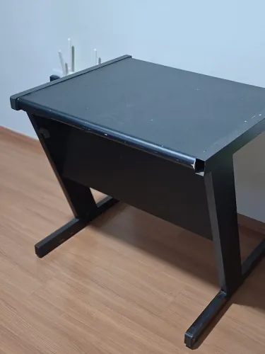 Mesa pra escritório doação