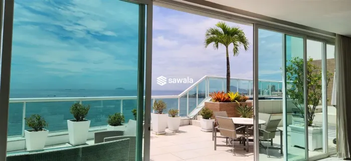MAGNÍFICA COBERTURA LINEAR NA AV ATLÂNTICA FRONTAL MAR