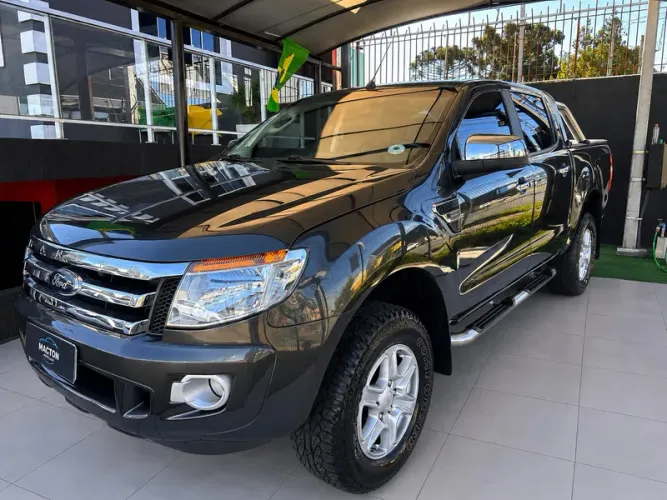 Ford Ranger XLT 2.5 16V 4X2 CD Flex 2014