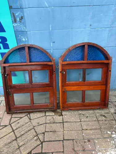 Janela de madeira 60x80