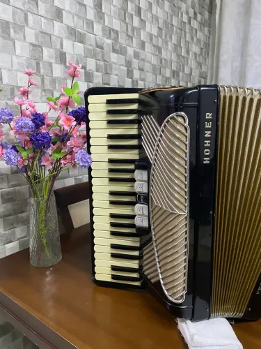 Acordeon Hohner