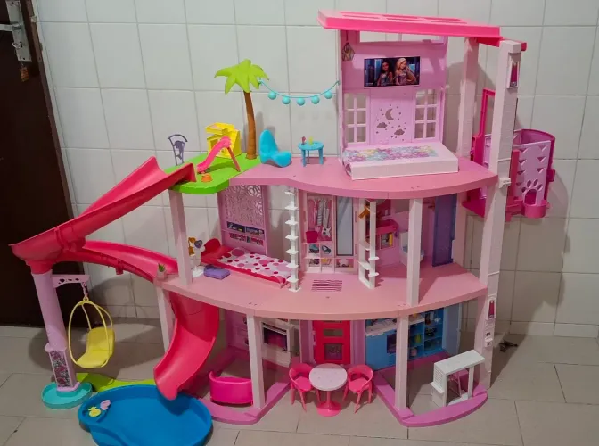 Vendo casa dos sonhos da Barbie!