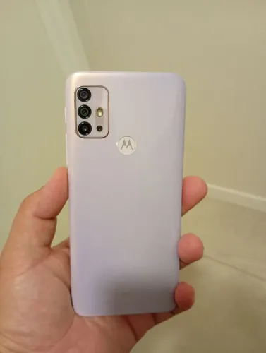 Vendo celular semi novo