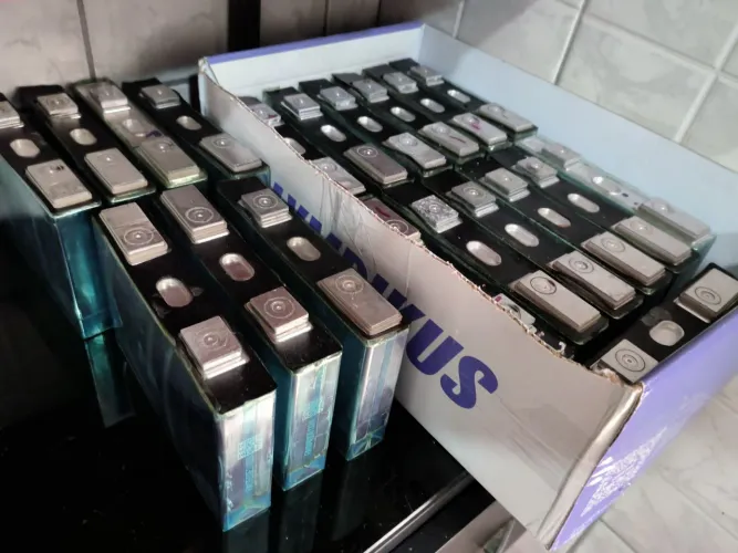 Célula bateria lítio 3.2v prismática 