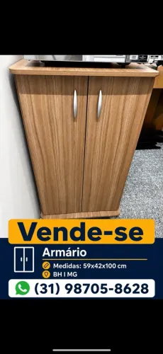 Armário porta dupla compacto