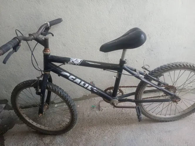 Vendo ou troco bicicleta aro 20 por uma bicicleta para adulto.