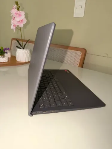 Notebook DELL Vostro 3525 QUASE NÃO USADO.