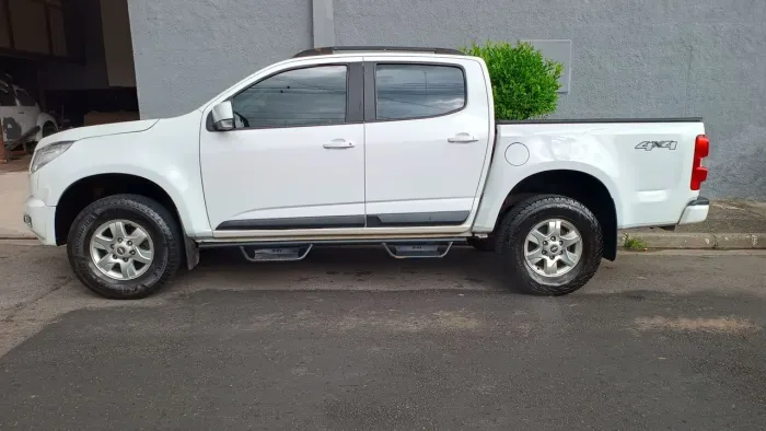 Chevrolet S10 Pick-up LT 2.5 Flex 4X4 CD 2015