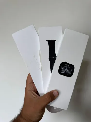 Apple Watch series 11 46mm jet black lacrado