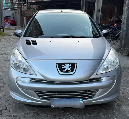 Peugeot 207 XR 1.4 Flex 8V 5P 2013