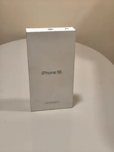 iPhone 16 
