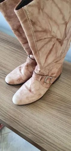 Bota de couro cano longo 