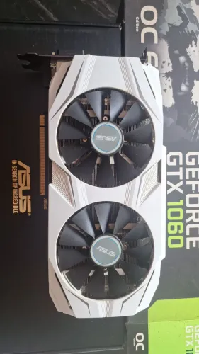 Lote 2 Placas de Vídeo com Defeito (GTX 1060 6GB + R7 260x) com caixa. 