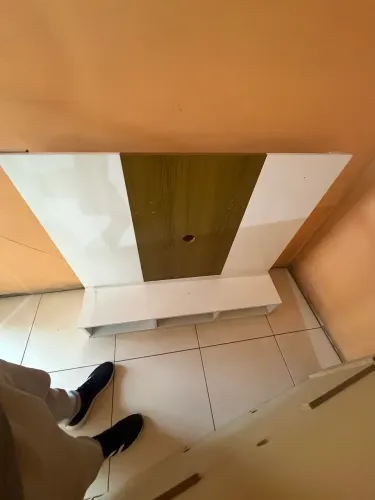 Painel de TV semi novo (está sujo faço preço)