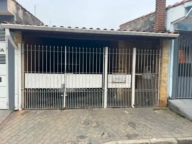 Portao ferro : largura 4.42. Altura 2.03