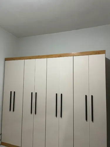 GUARDA ROUPA
