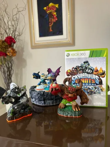 Skylanders Giants Xbox 360 + Bonecos e Portal