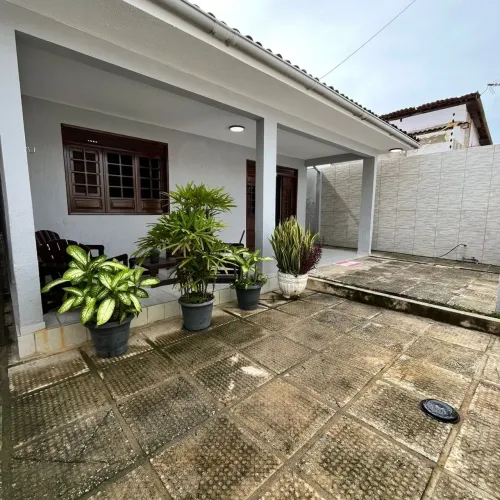 Vende-se no maracangalha