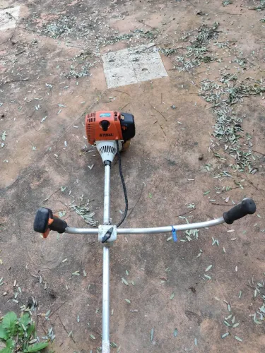 Roçadeira Stihl FS 130