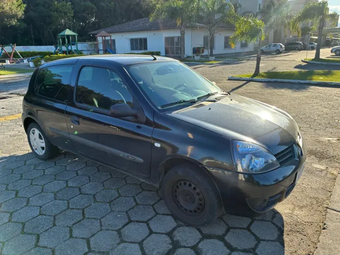Renault Clio Campus Hi-flex 1.0 16V 3P 2010