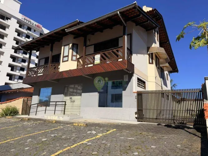 Sobrado comercial à venda no Costa e Silva