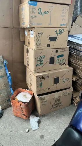 Caixas pla mudança em bom estado