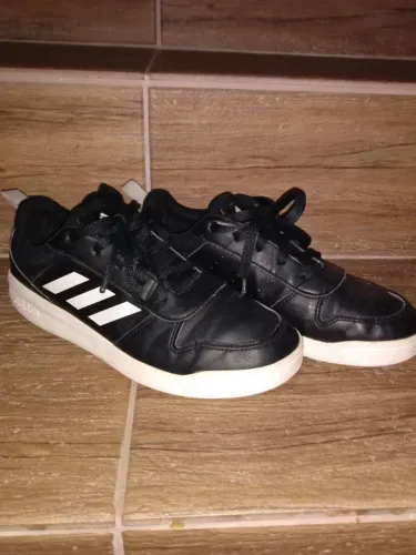 Tênis Adidas N/36