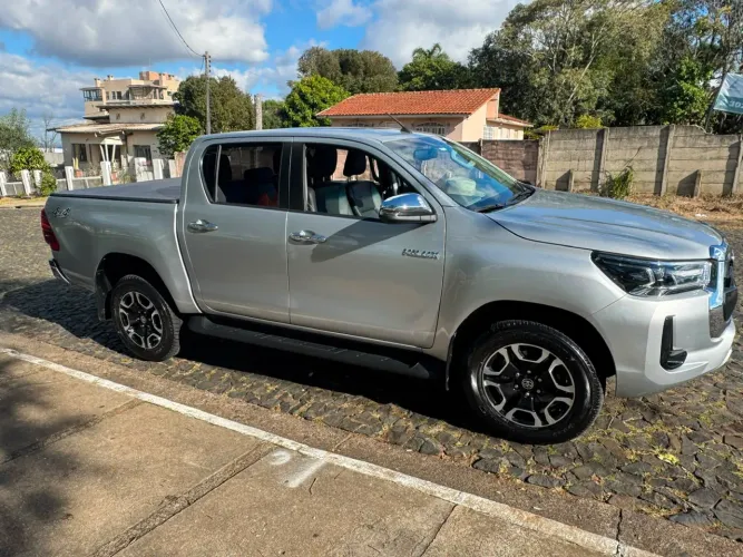 Toyota Hilux CD SRV 4X4 2.8 TDI Diesel Aut. 2026