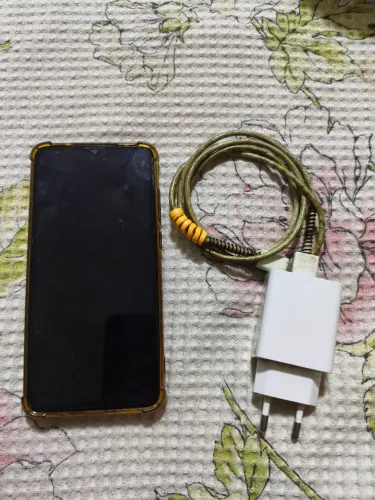 Celular Xiaomi Redmi Note 8 Pro.