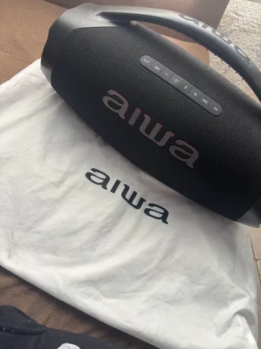 Caixa de som aiwa bombox