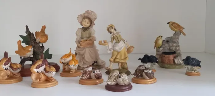 Esculturas em resina italiana anos 70/80 - conjunto com 12 peças