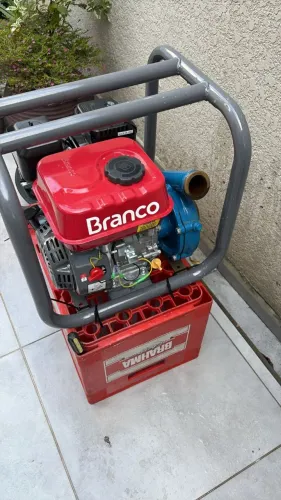 Motobomba Branco B4T716 6,5cv 36000 L/h Alta Pressão Gasolina