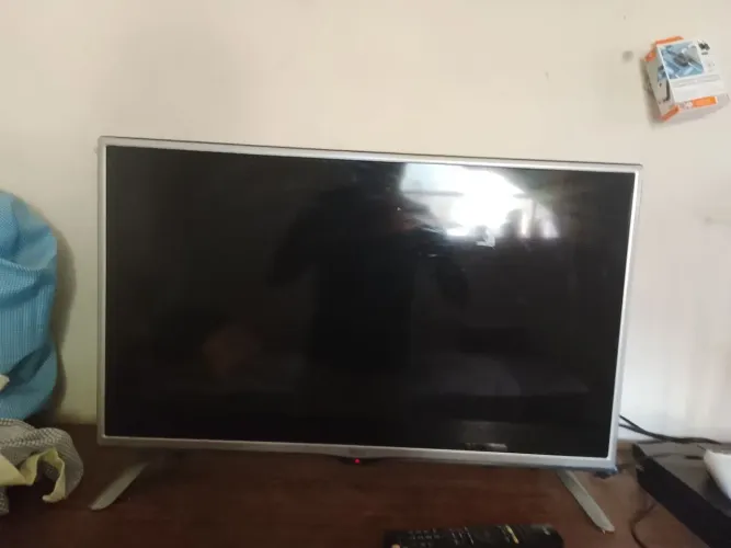 Vendo televisão Lg usada 32 polegadas pegando tudo certinho com controle