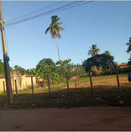 Dois lotes no sítio Ilha