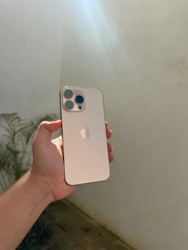 iPhone 16 Pro Max - 256Gb Muito novo