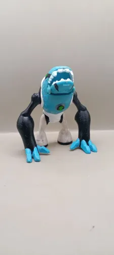 Iguana Ártica Ben 10 bootleg custom