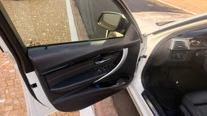 BMW 320I A Modern/sport TB 2.0/a.flex 16V 4P 2018