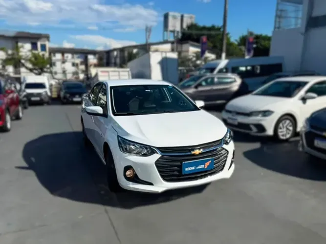 Chevrolet Onix Plus LT 1.0 12V TB Flex Mec. 4P 2025