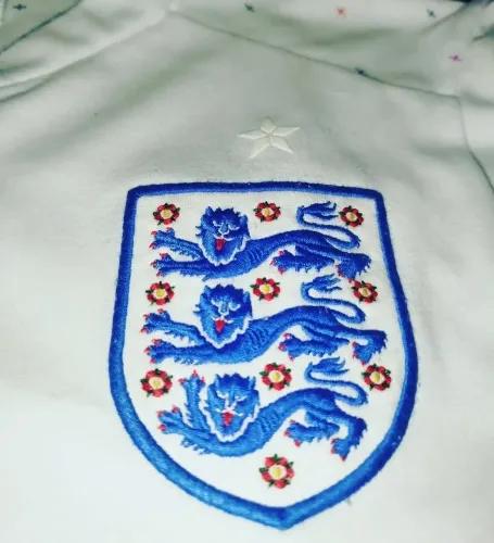 CAMISA INGLATERRA OFICIAL ANO 2010 UMBRO