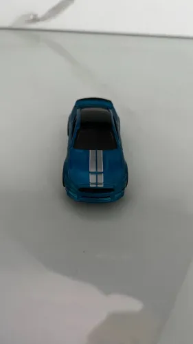 Miniatura Hot Wheels Ford Shelby GT350R Azul Colecionável