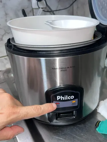 Panela Elétrica de ArroZ 12 Xícaras